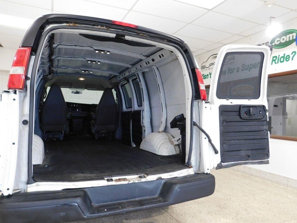 GMC Savana G2500 Cargo 2017