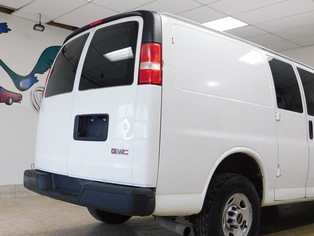 GMC Savana G2500 Cargo 2017