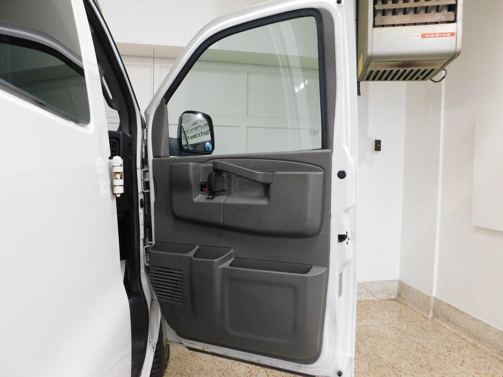 GMC Savana G2500 Cargo 2017