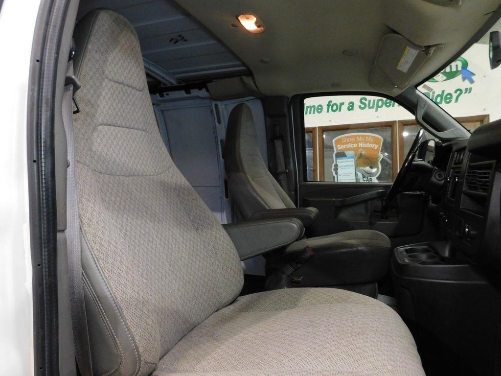 GMC Savana G2500 Cargo 2017