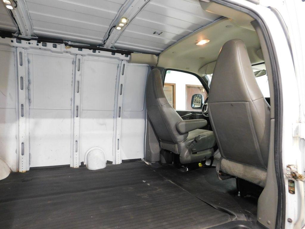 GMC Savana G2500 Cargo 2017