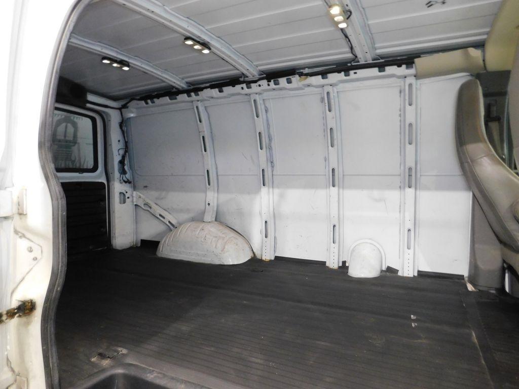 GMC Savana G2500 Cargo 2017