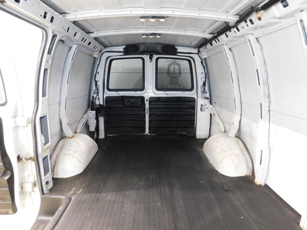 GMC Savana G2500 Cargo 2017