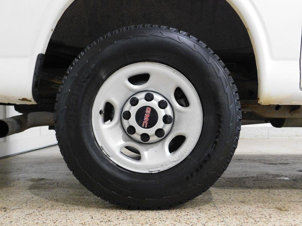 GMC Savana G2500 Cargo 2017