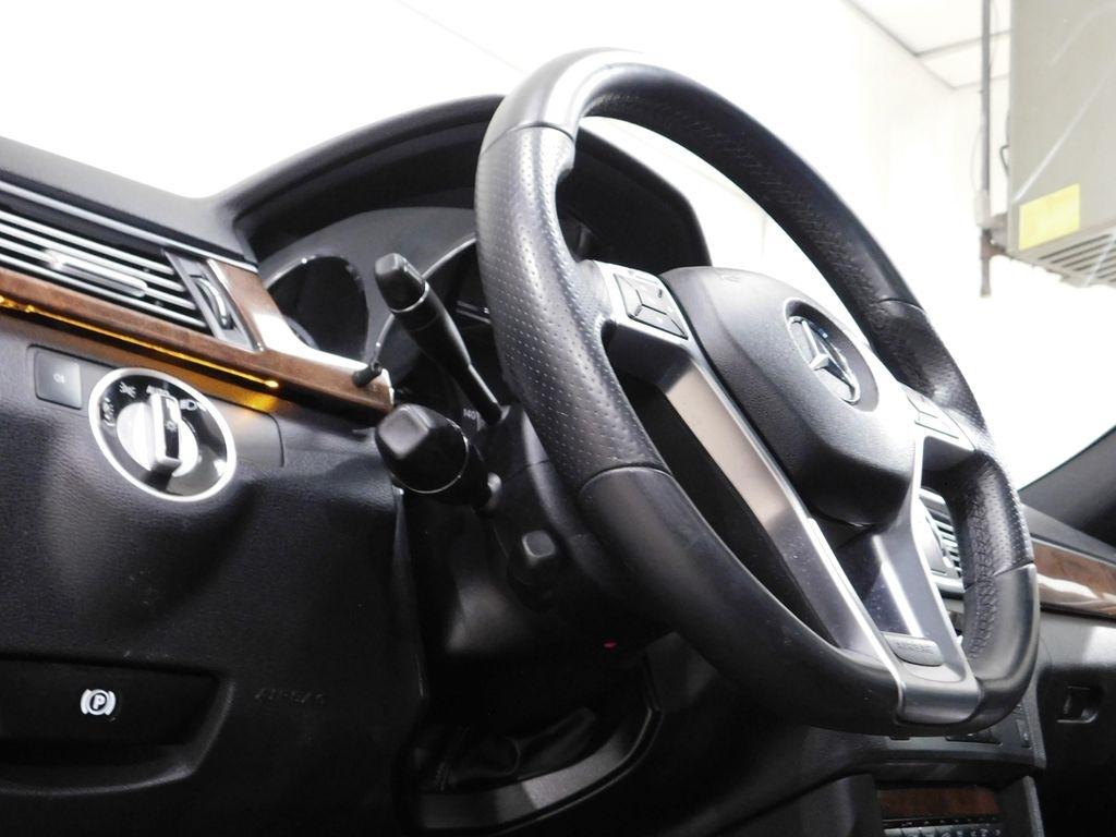 Mercedes-Benz E-Class E350 4MATIC Sedan 2013