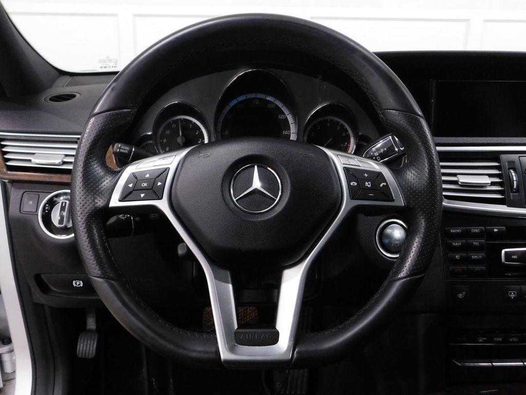 Mercedes-Benz E-Class E350 4MATIC Sedan 2013