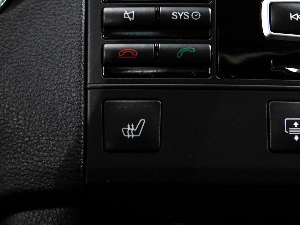 Mercedes-Benz E-Class E350 4MATIC Sedan 2013