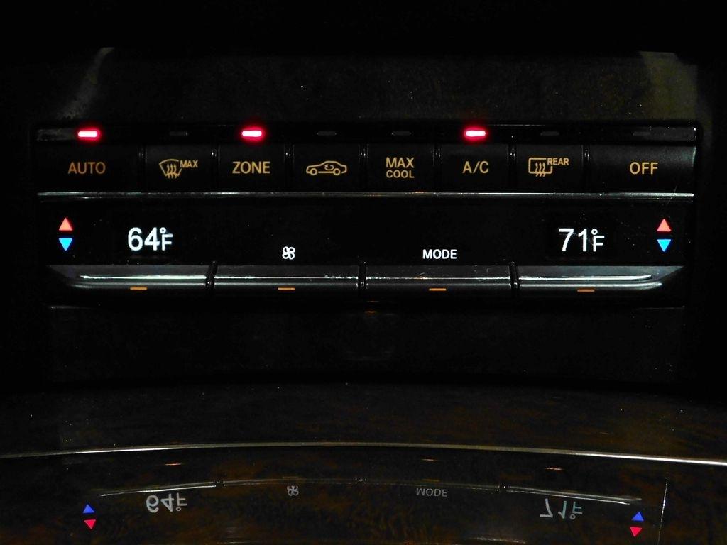 Mercedes-Benz E-Class E350 4MATIC Sedan 2013