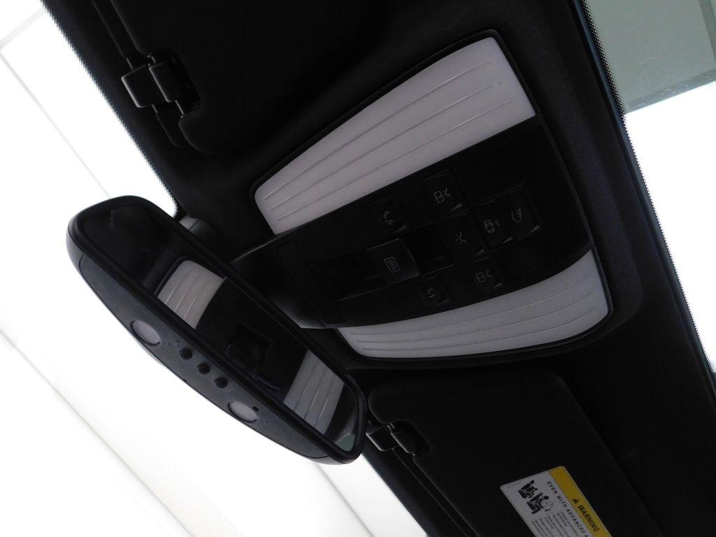 Mercedes-Benz E-Class E350 4MATIC Sedan 2013