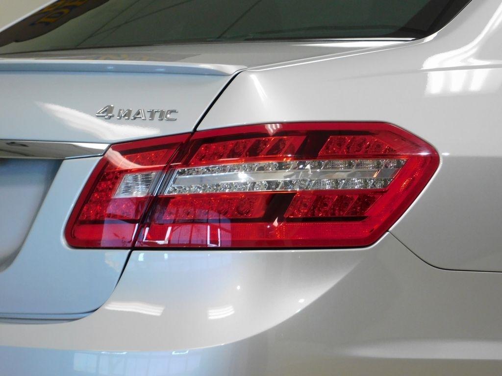 Mercedes-Benz E-Class E350 4MATIC Sedan 2013