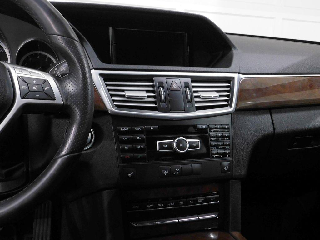 Mercedes-Benz E-Class E350 4MATIC Sedan 2013