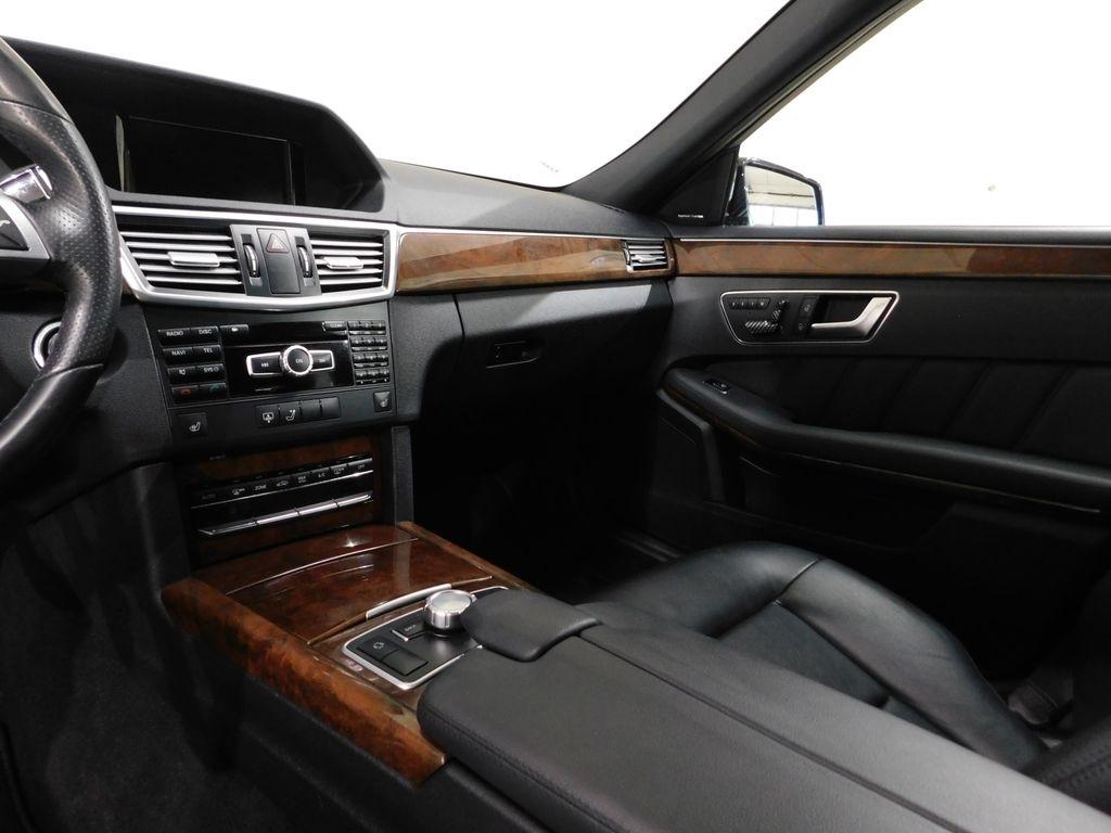 Mercedes-Benz E-Class E350 4MATIC Sedan 2013