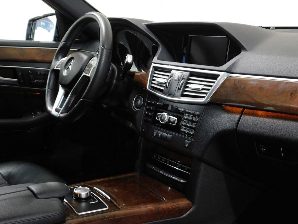 Mercedes-Benz E-Class E350 4MATIC Sedan 2013