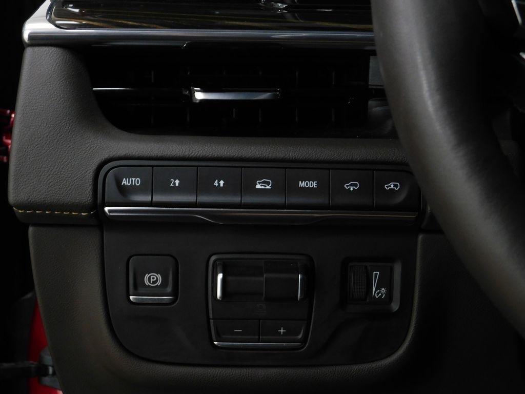 Cadillac Escalade Premium Luxury AWD 2024