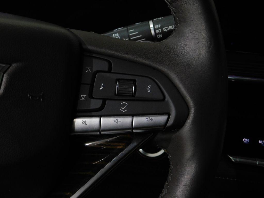 Cadillac Escalade Premium Luxury AWD 2024