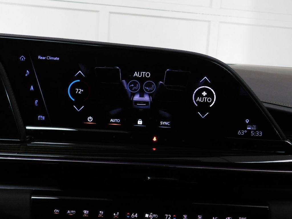 Cadillac Escalade Premium Luxury AWD 2024