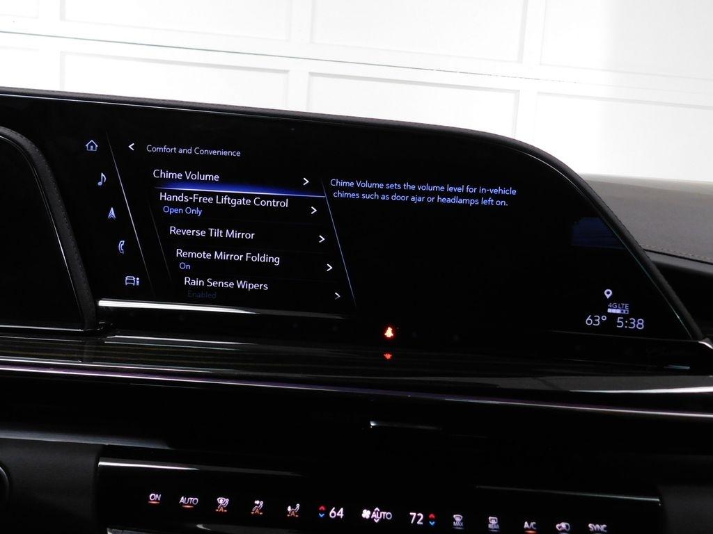 Cadillac Escalade Premium Luxury AWD 2024