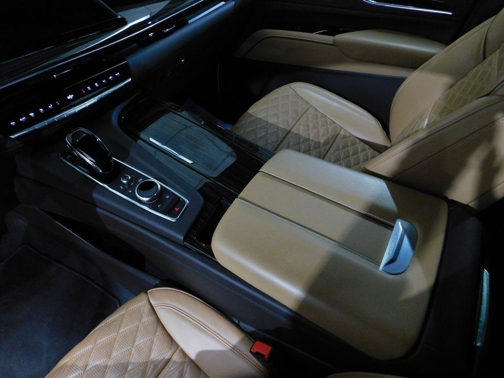 Cadillac Escalade Premium Luxury AWD 2024