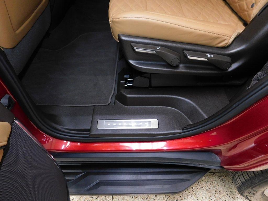 Cadillac Escalade Premium Luxury AWD 2024