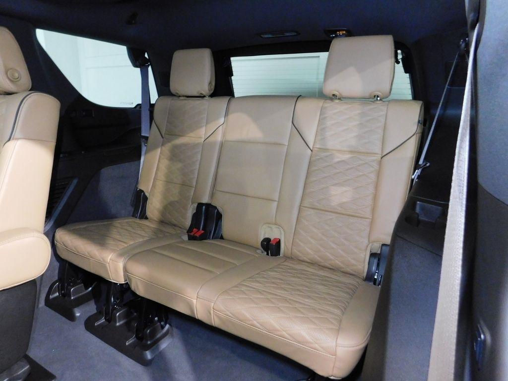 Cadillac Escalade Premium Luxury AWD 2024