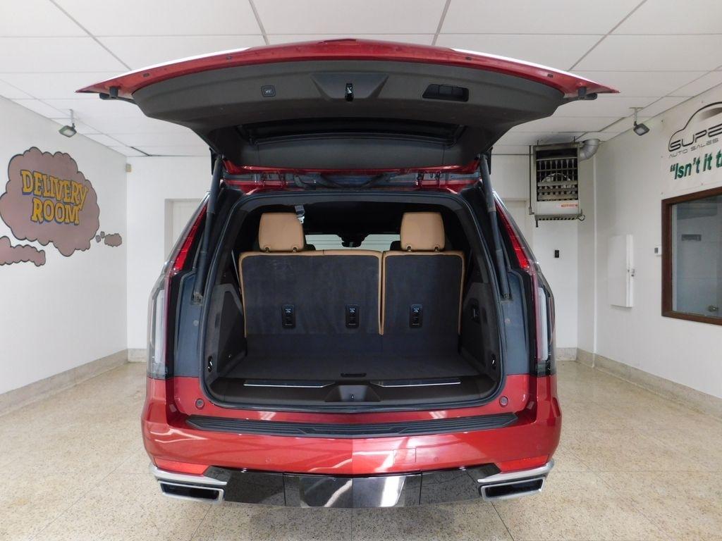 Cadillac Escalade Premium Luxury AWD 2024