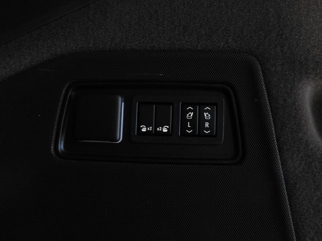 Cadillac Escalade Premium Luxury AWD 2024