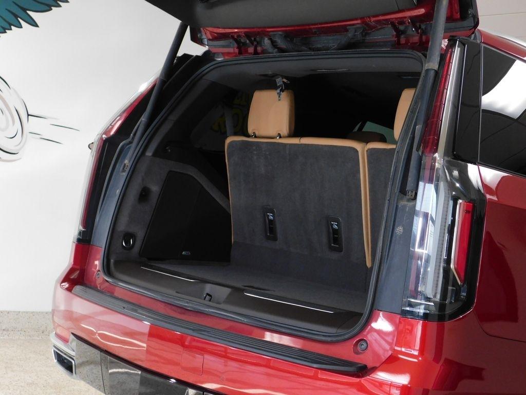 Cadillac Escalade Premium Luxury AWD 2024