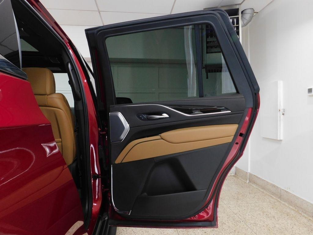 Cadillac Escalade Premium Luxury AWD 2024