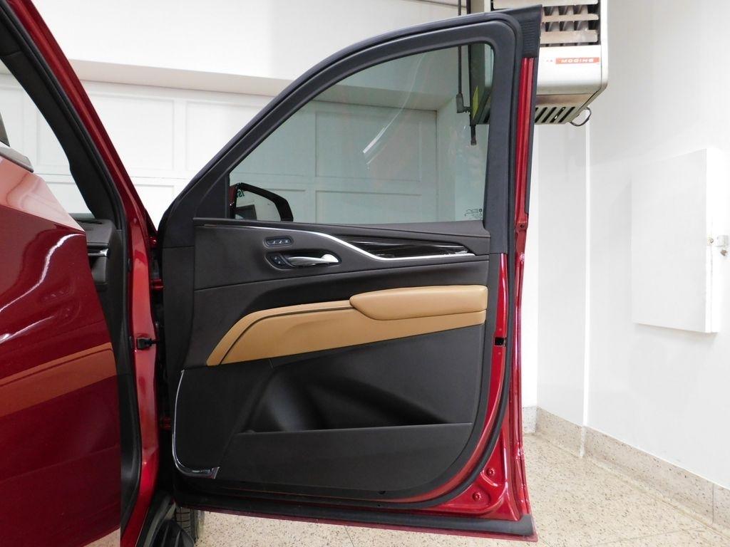 Cadillac Escalade Premium Luxury AWD 2024