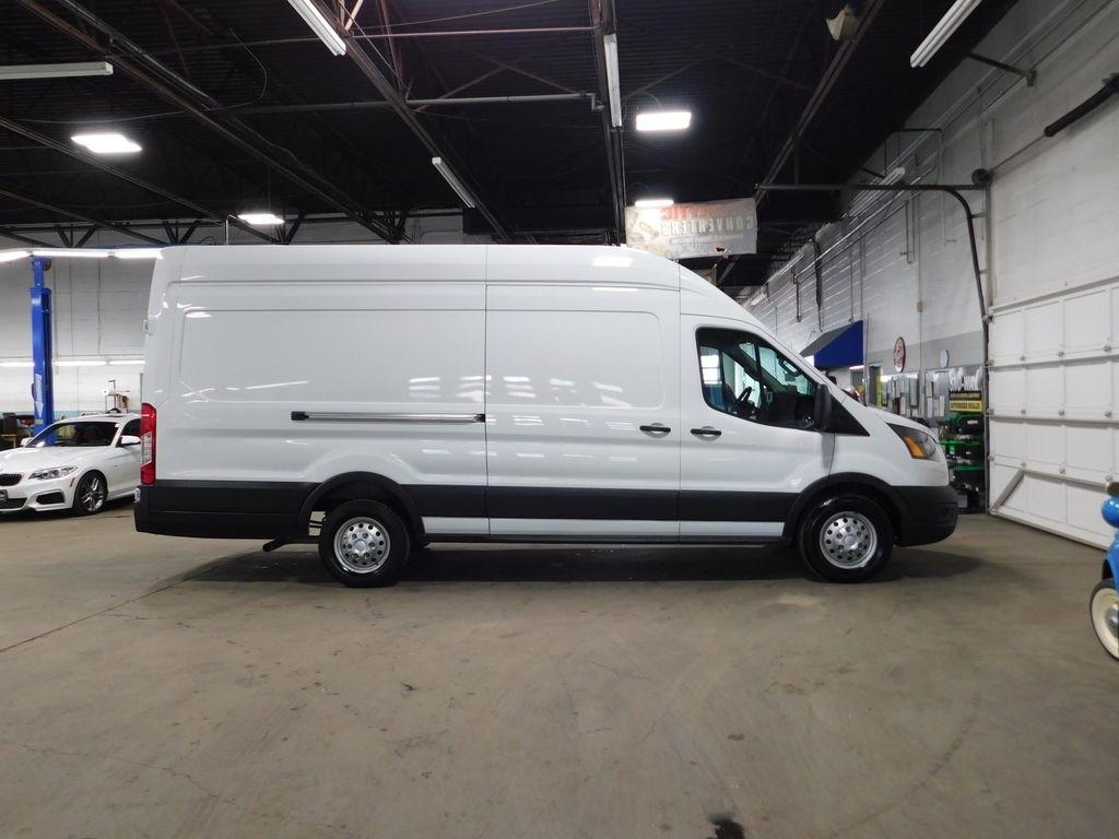 Ford Transit 250 Van High Roof w/Sliding Pass. 148-in. WB EL 2022