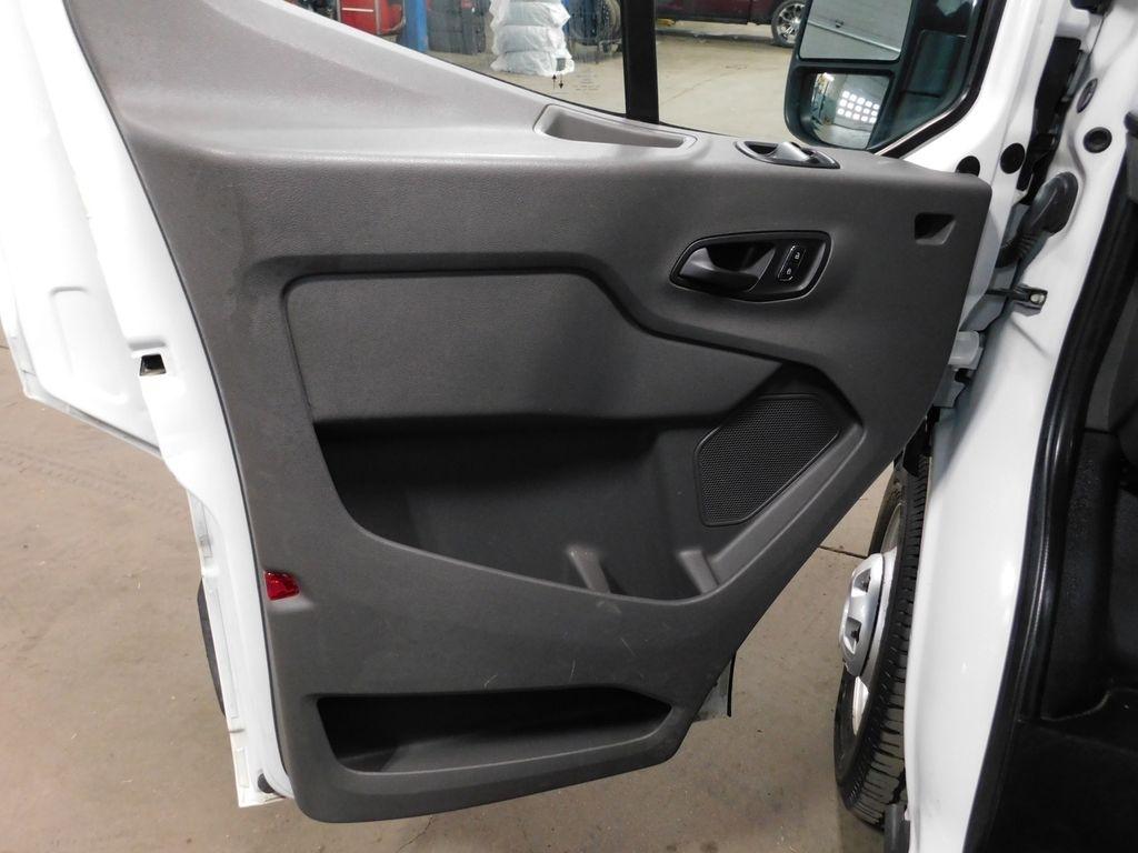 Ford Transit 250 Van High Roof w/Sliding Pass. 148-in. WB EL 2022