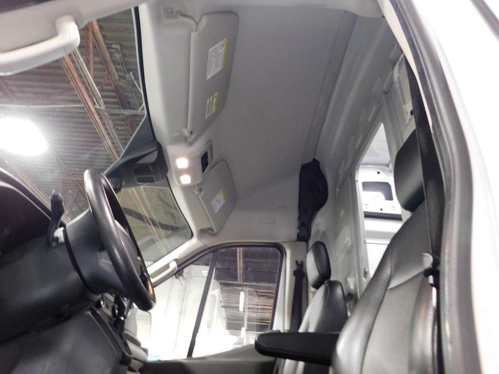 Ford Transit 250 Van High Roof w/Sliding Pass. 148-in. WB EL 2022