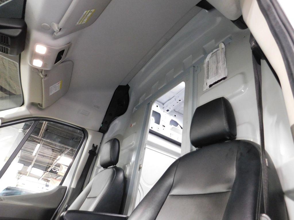 Ford Transit 250 Van High Roof w/Sliding Pass. 148-in. WB EL 2022