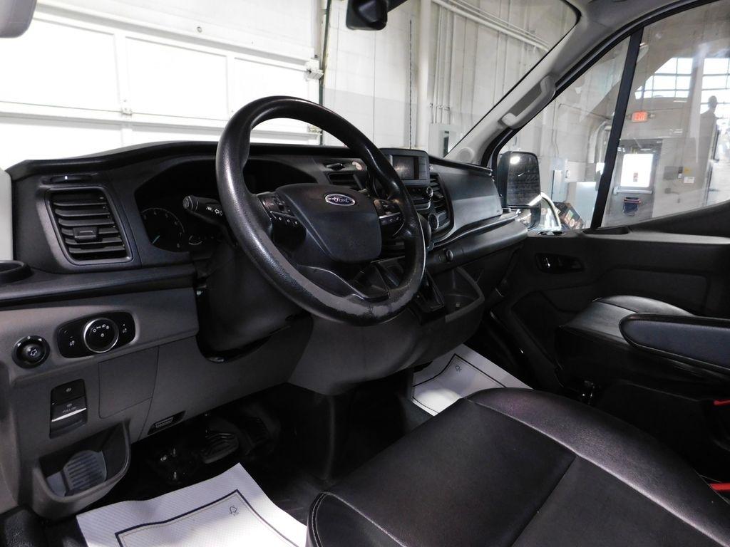 Ford Transit 250 Van High Roof w/Sliding Pass. 148-in. WB EL 2022