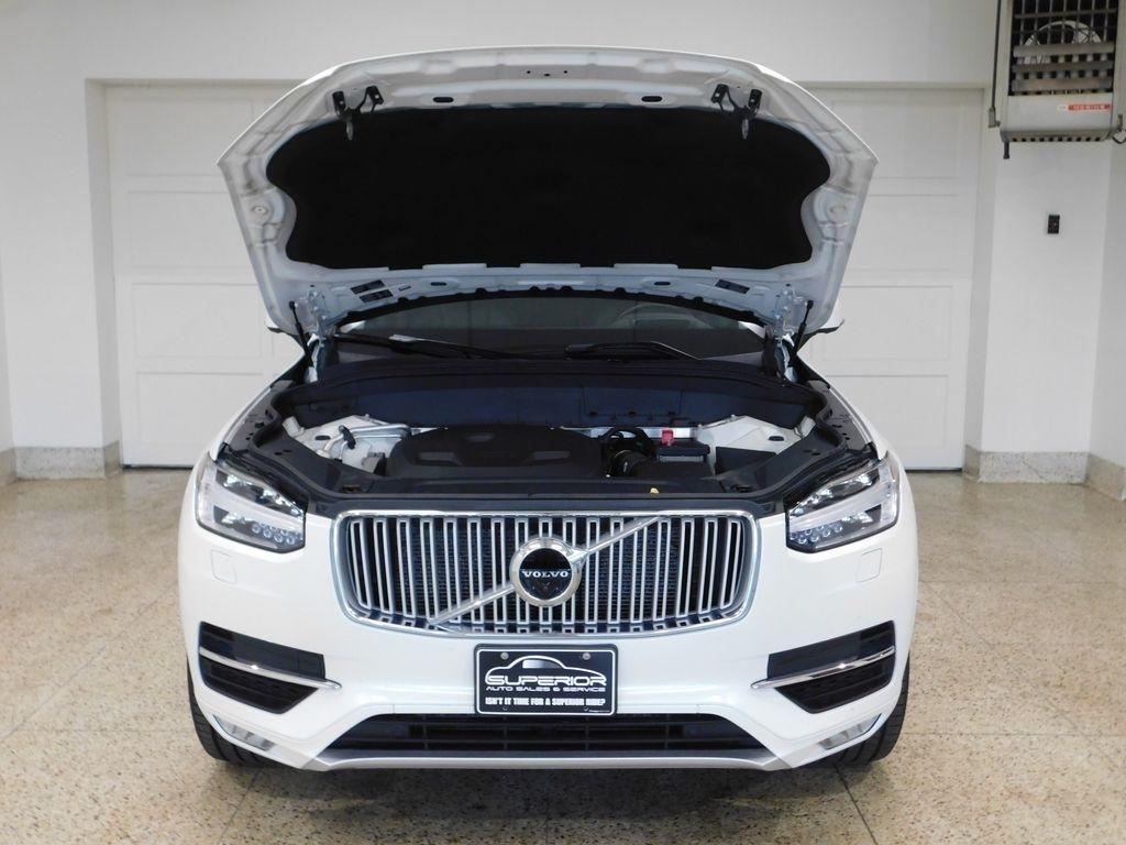 Volvo XC90  2019