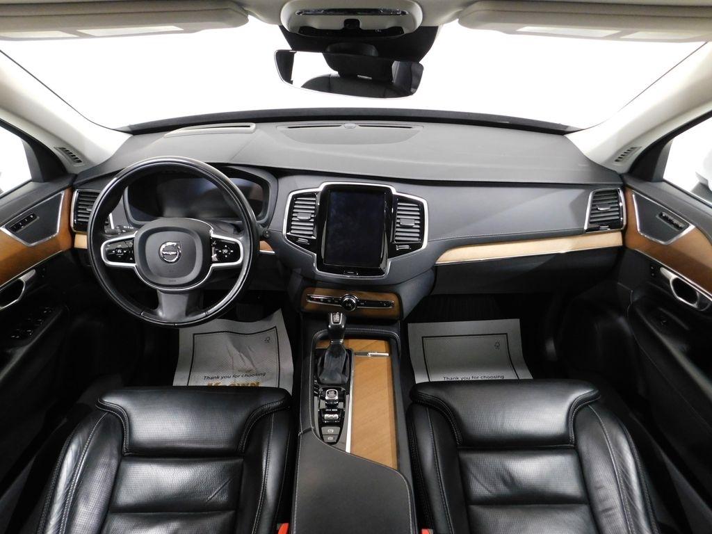 Volvo XC90  2019