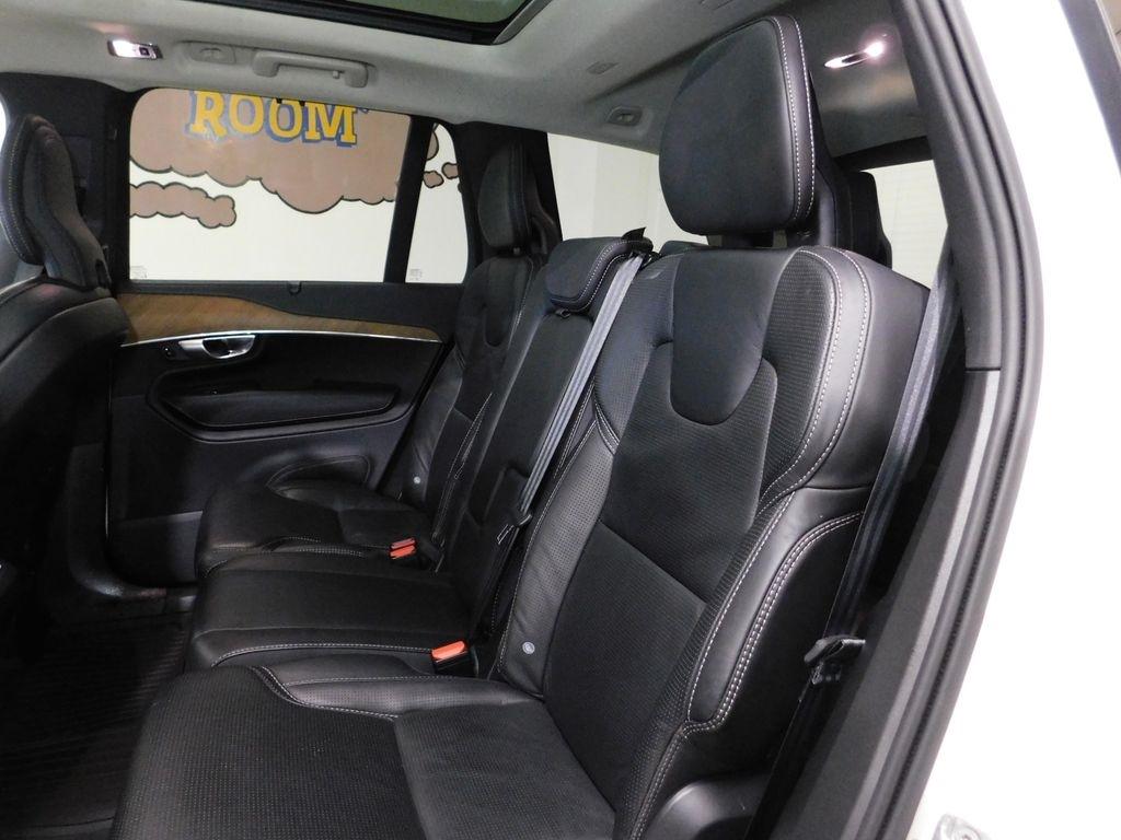 Volvo XC90  2019