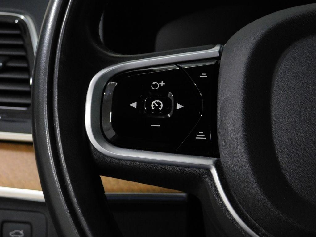Volvo XC90  2019