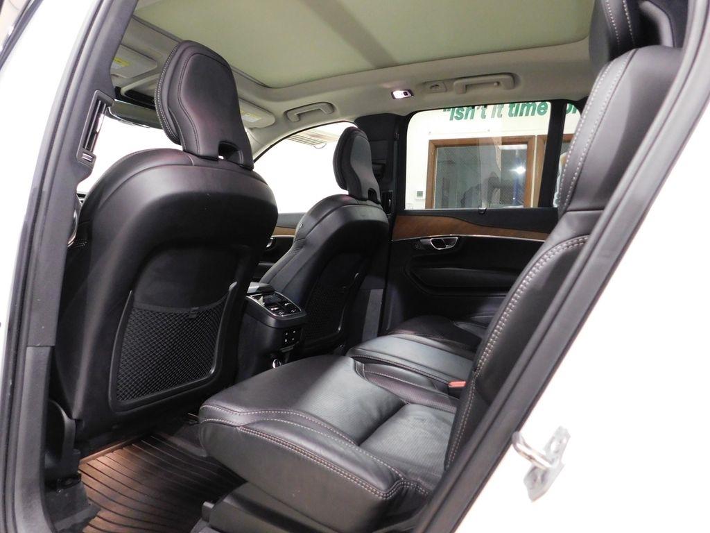Volvo XC90  2019