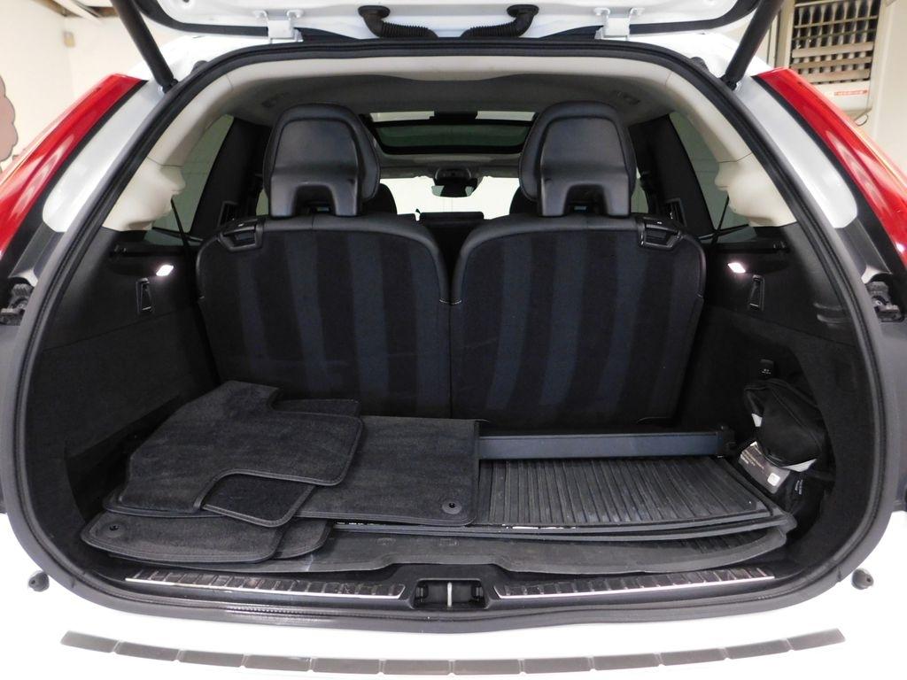 Volvo XC90  2019