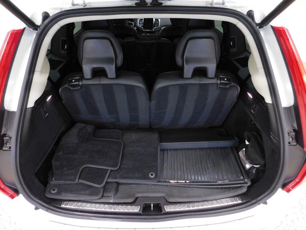 Volvo XC90  2019