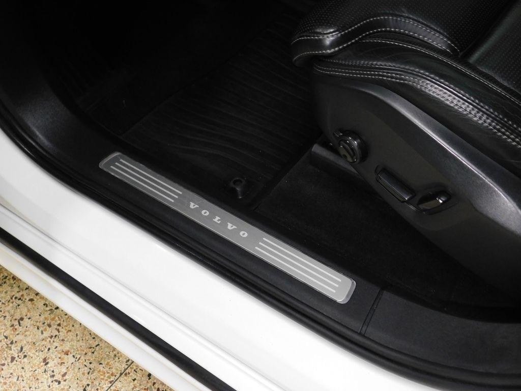 Volvo XC90  2019