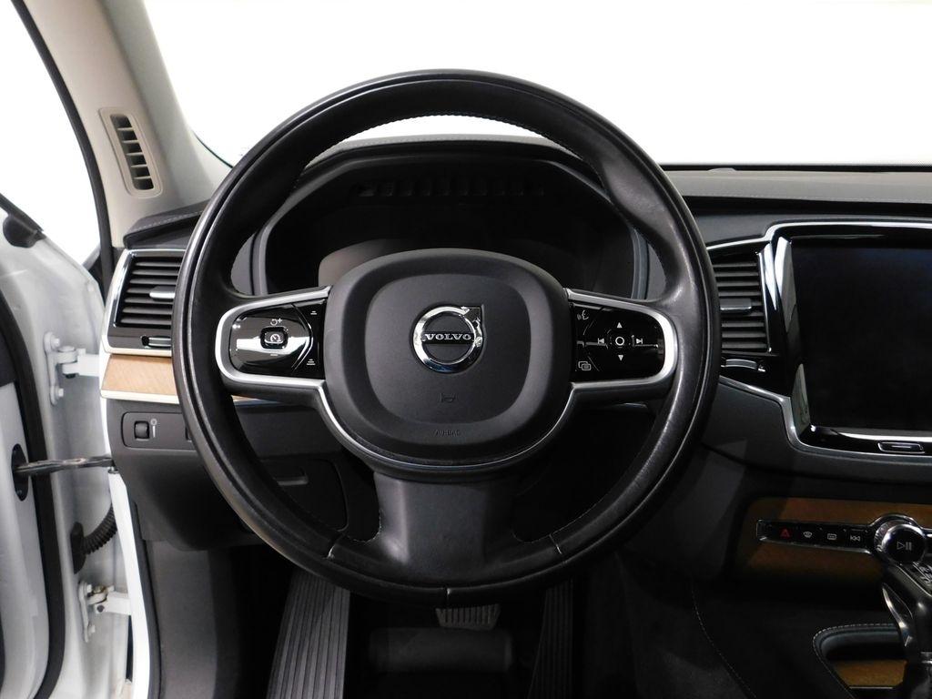 Volvo XC90  2019