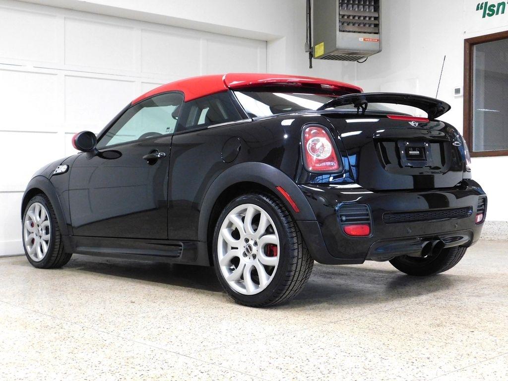 MINI John Cooper Works  2012