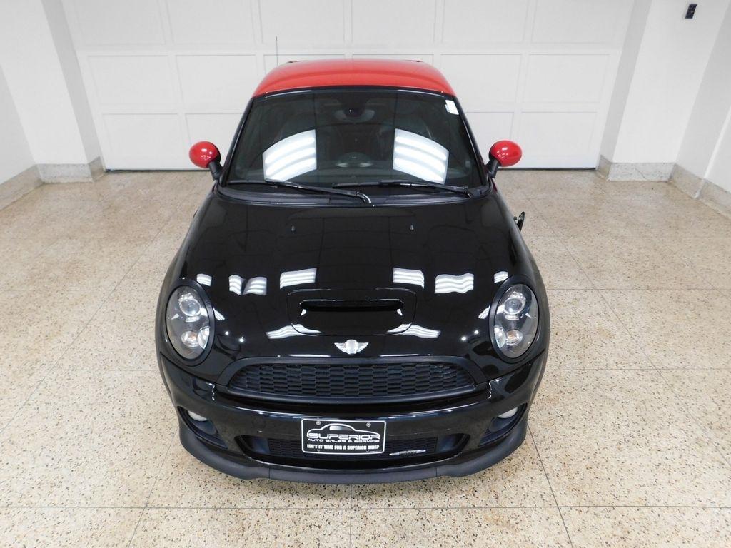 MINI John Cooper Works  2012