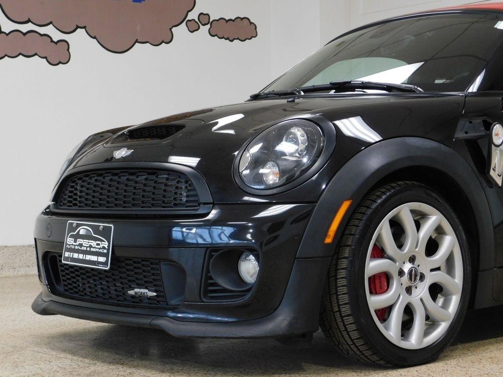 MINI John Cooper Works  2012