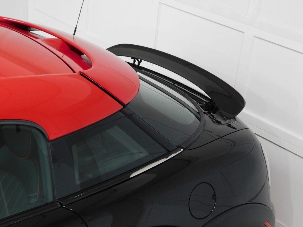 MINI John Cooper Works  2012