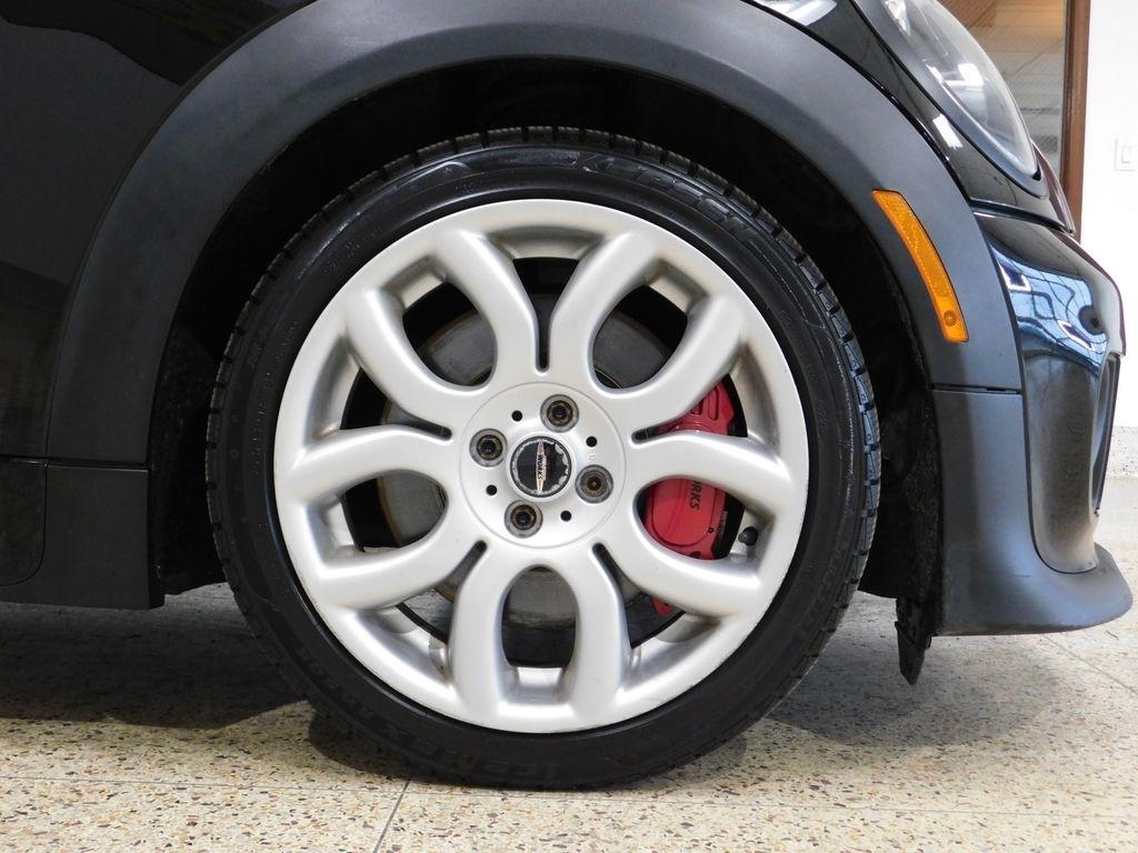 MINI John Cooper Works  2012