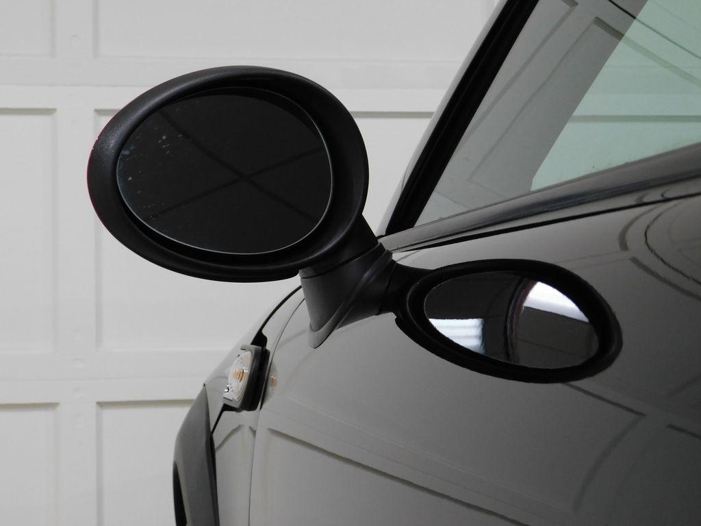 MINI John Cooper Works  2012