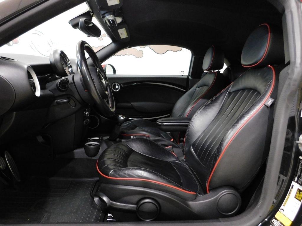 MINI John Cooper Works  2012